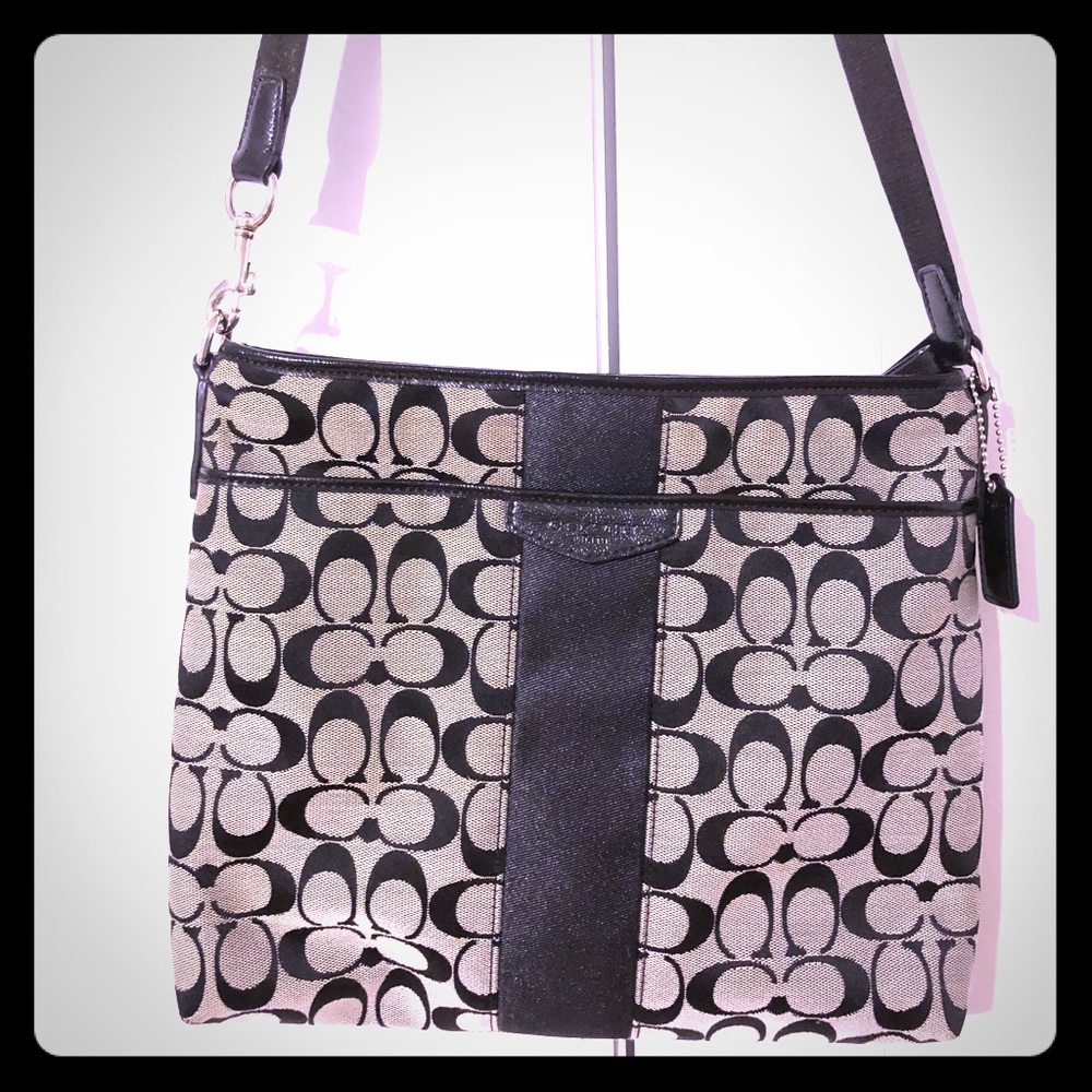 Coach crossbody purse